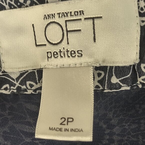 Ann Taylor LOFT 100% Silk, Black, White, Paisley, Side Zip, Midi Dress Size 2P - Picture 11 of 12